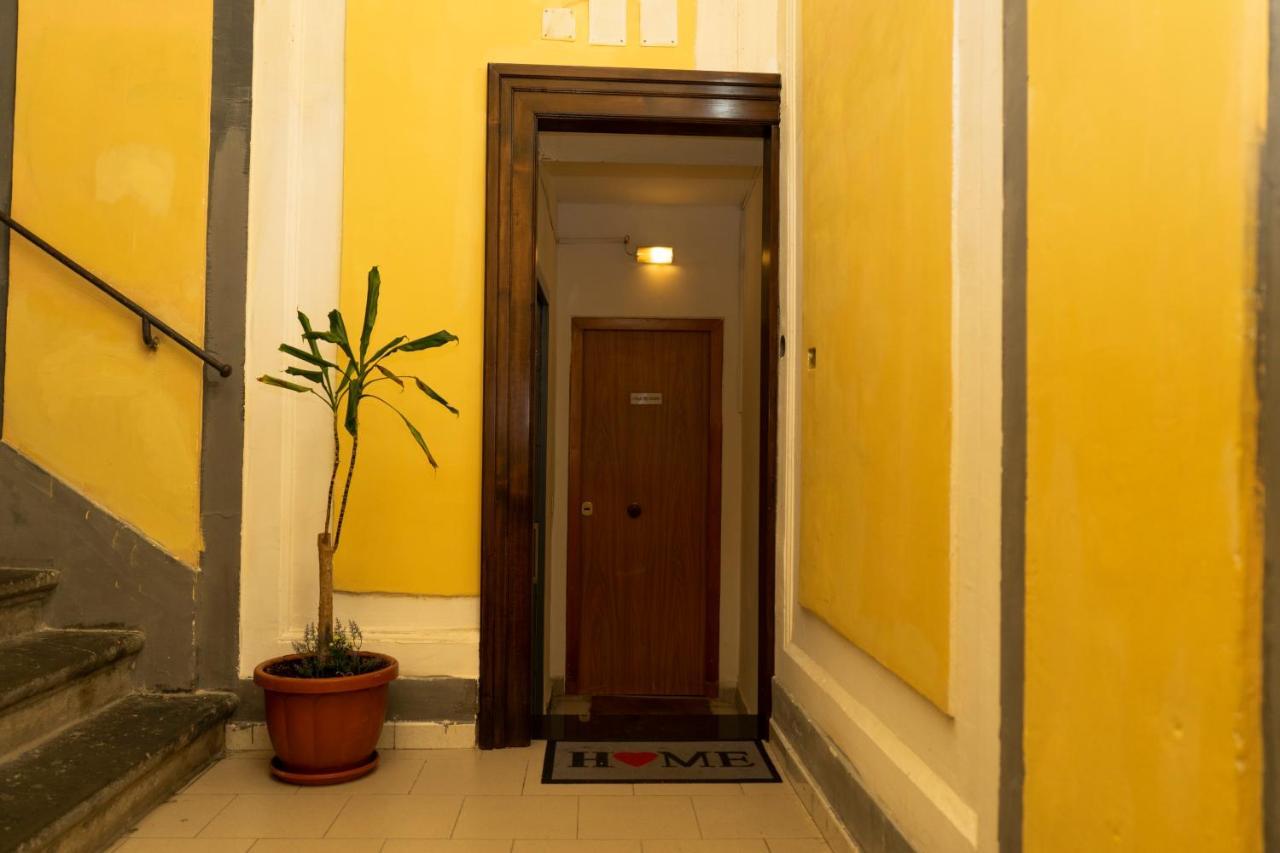 Donna Chiara Holiday House - Toledo Наполи Екстериор снимка