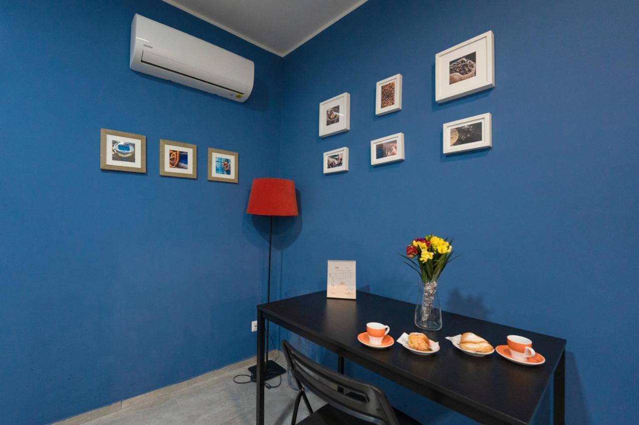 Donna Chiara Holiday House - Toledo Наполи Екстериор снимка