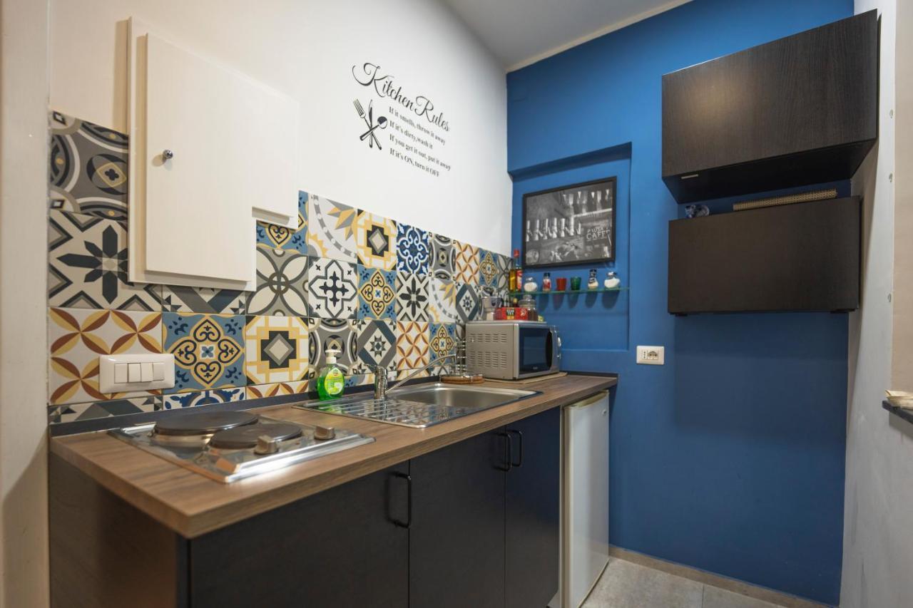 Donna Chiara Holiday House - Toledo Наполи Екстериор снимка
