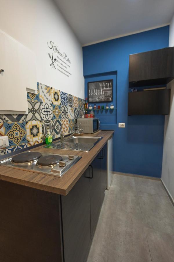 Donna Chiara Holiday House - Toledo Наполи Екстериор снимка